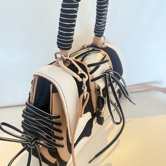 NWT STEVE MADDEN BDIEGO SATCHEL CROSSBODY BAG BLACK TAN ATHLETIC INSPIRED - Picture 3 of 6